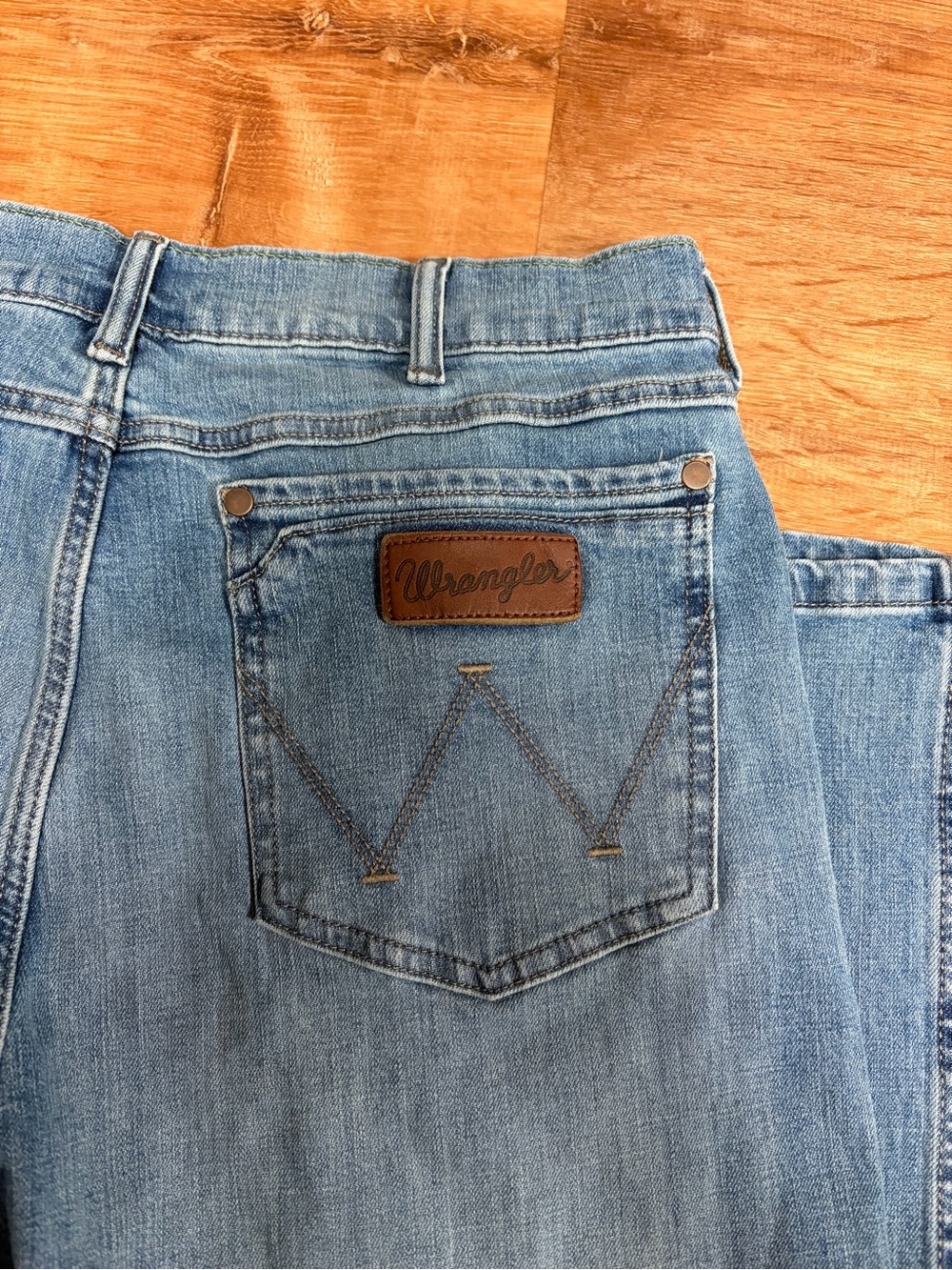 Wrangler Retro Slim Straight 34x34 NWOT - Picture 3 of 5